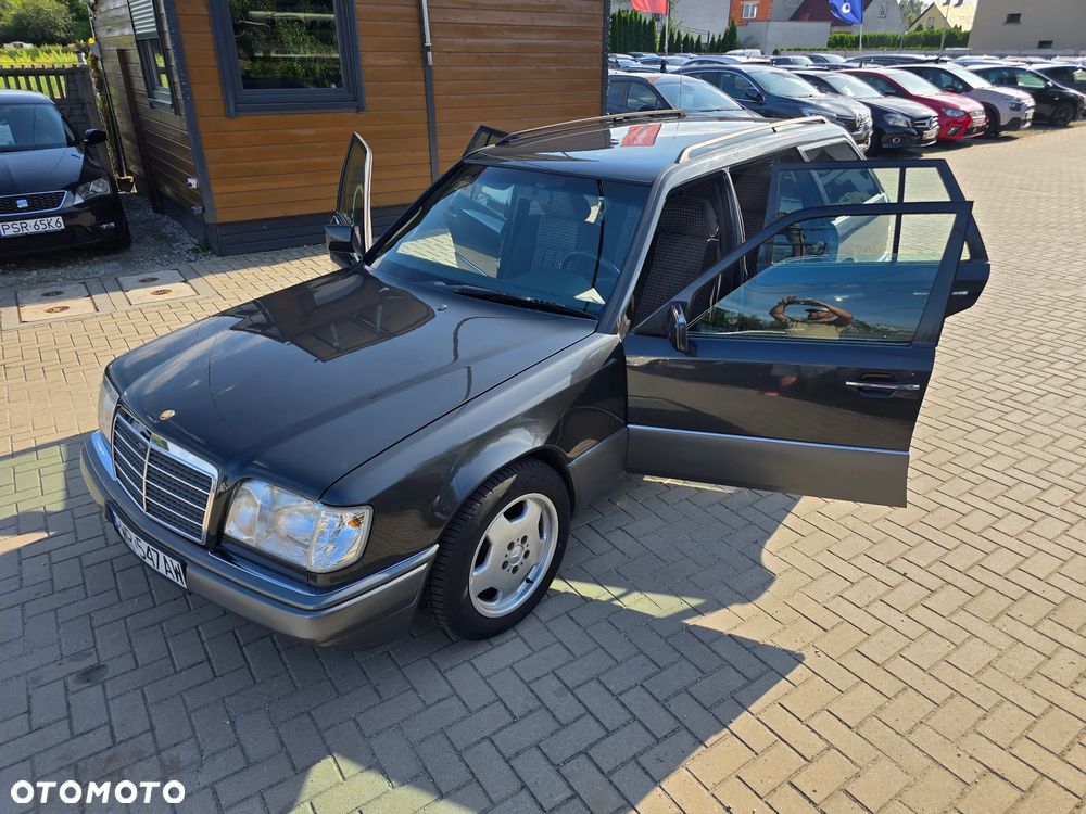 Mercedes-Benz Klasa E - 31