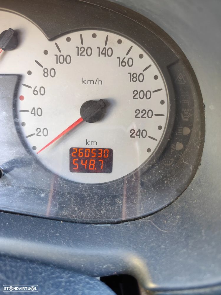 Renault Clio 1.2 16V Expression - 3