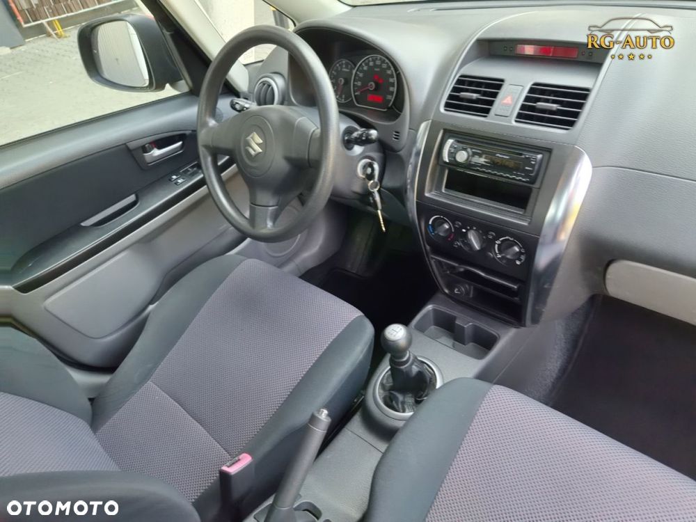 Suzuki SX4 - 26