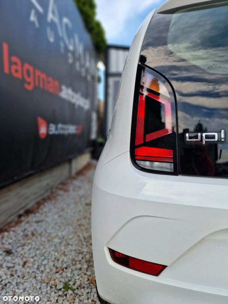 Volkswagen up! (BlueMotion Technology) move - 10