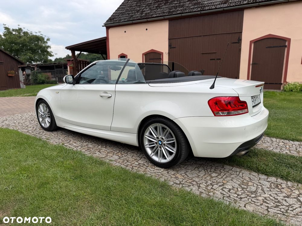 BMW Seria 1 118i Limited Edition Lifestyle mit M Sportpaket - 11