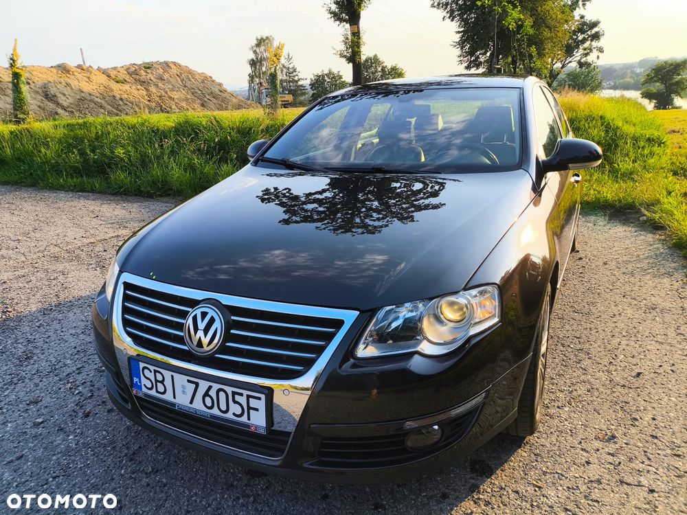 Volkswagen Passat 2.0 FSI Highline - 1