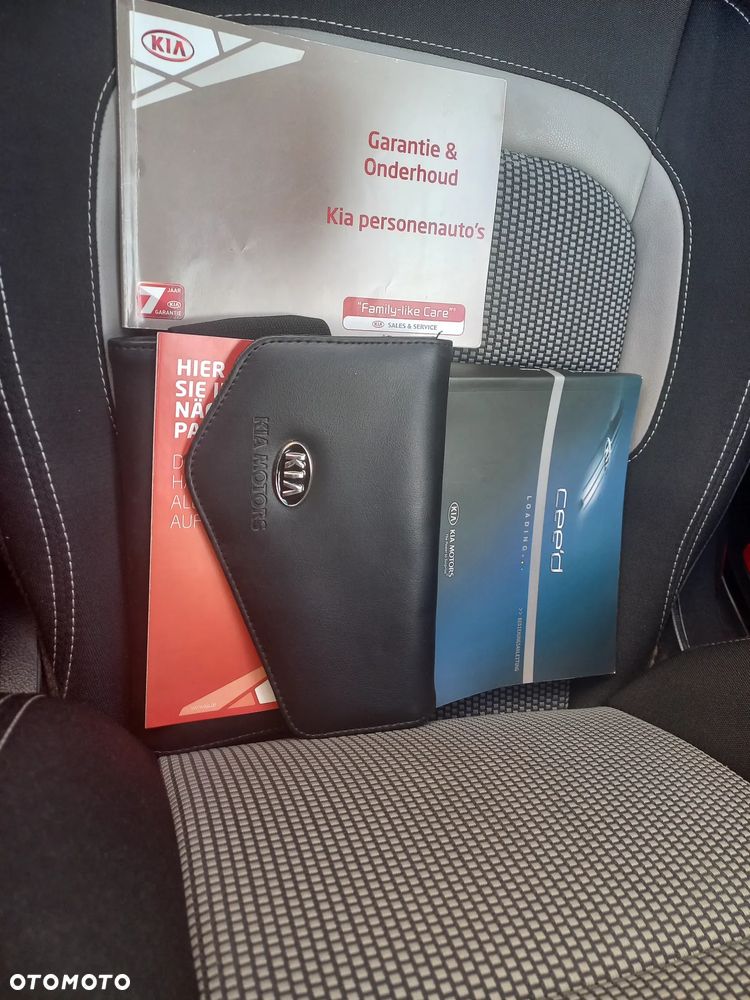 Kia Ceed 1.6 GDI XL - 22