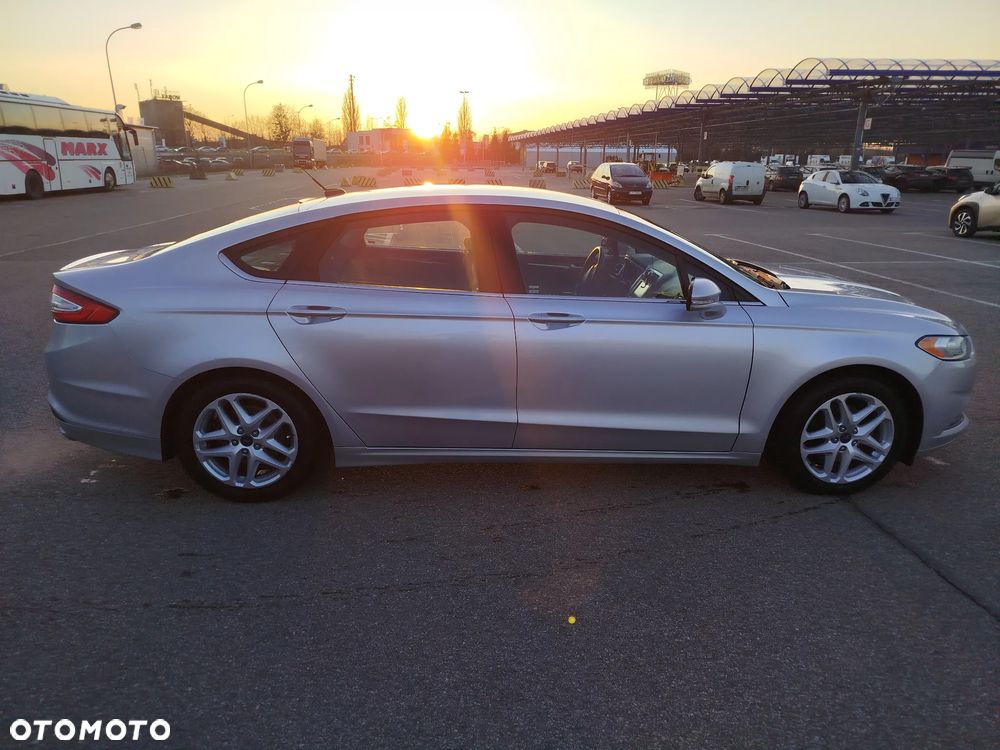 Ford Fusion - 8