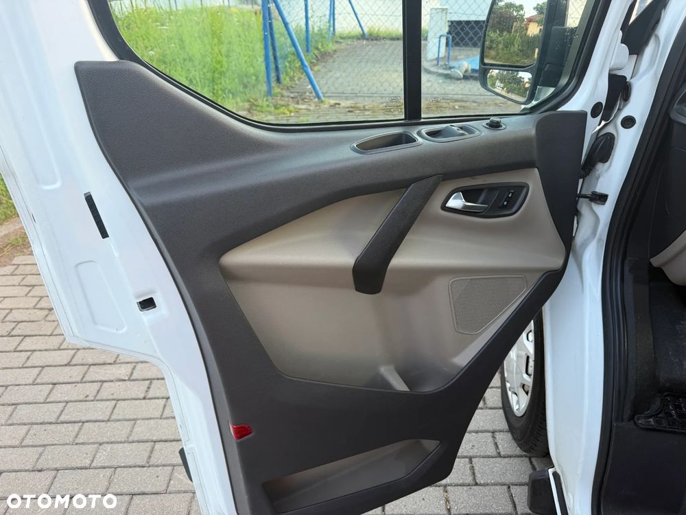 Ford Transit Custom 290 L1H1 Limited - 14