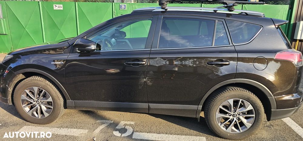 Toyota RAV4 - 2