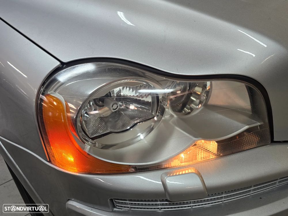 Volvo XC 90 2.4 D5 5L Nivel 2 - 21