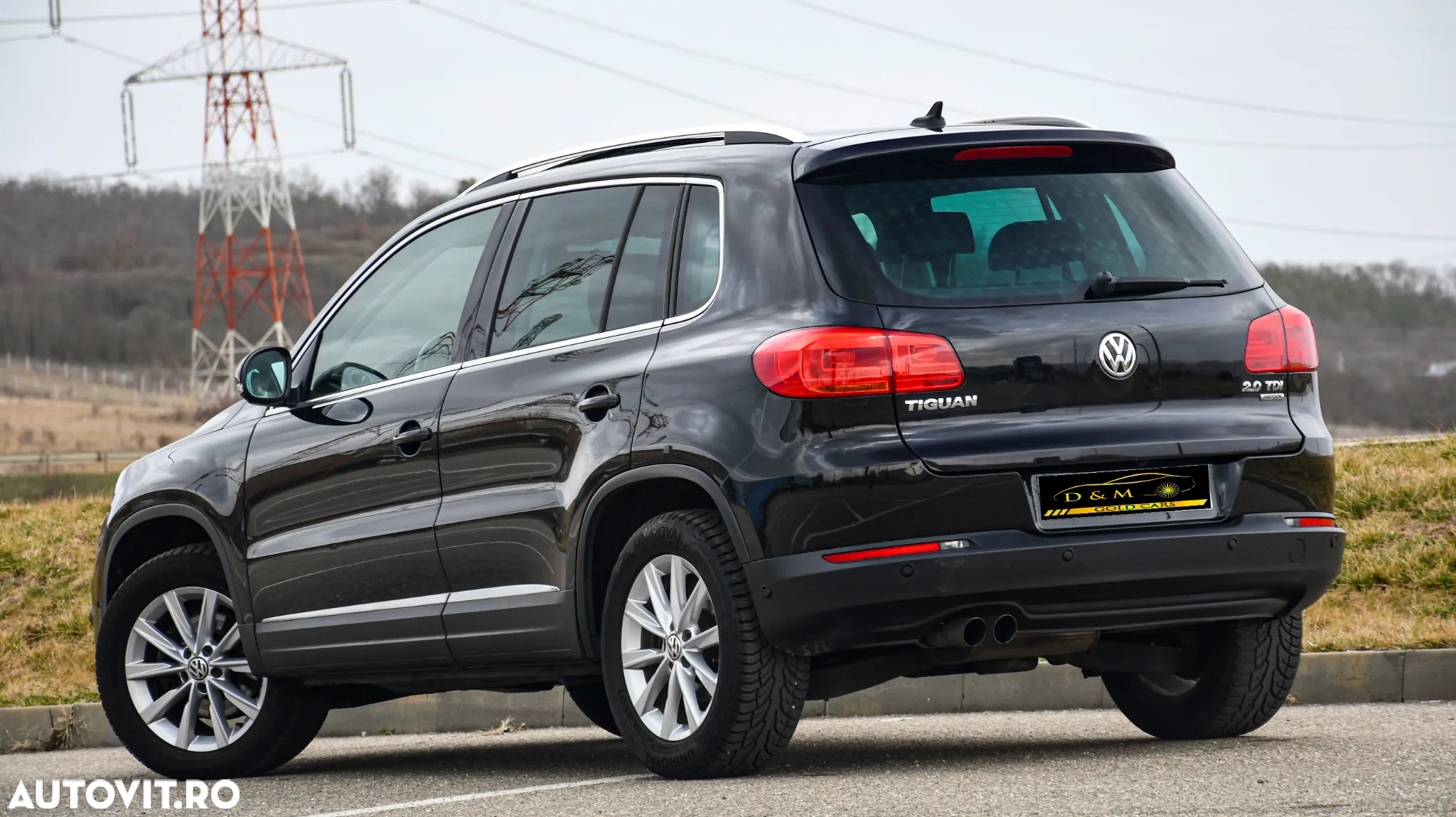 Volkswagen Tiguan 2.0 TDI 4Motion DSG Sport & Style - 3