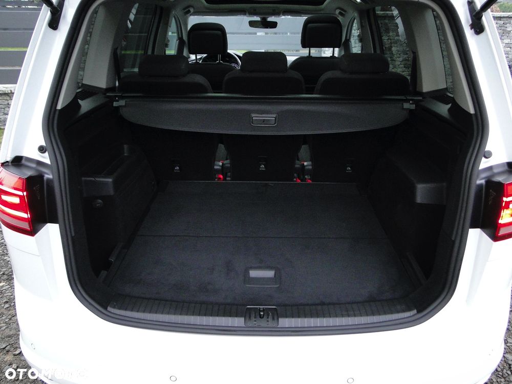 Volkswagen Touran 1.4 TSI (BlueMotion Technology) Highline - 19