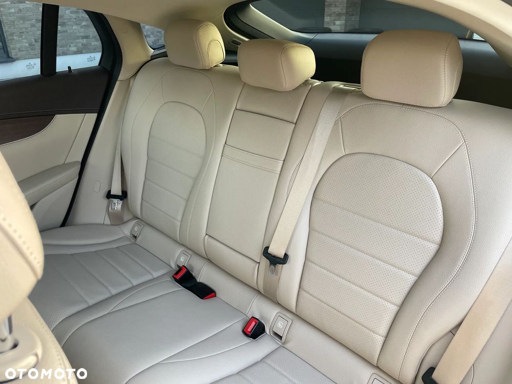Mercedes-Benz GLC Coupe 300 de 4-Matic - 15