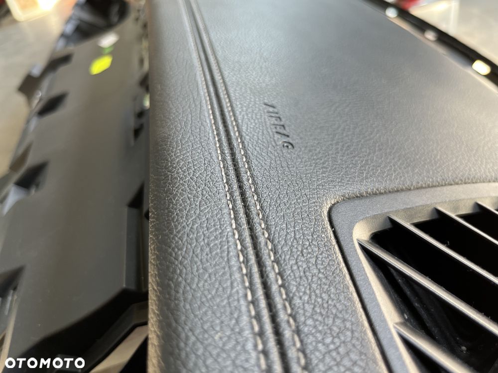 Konsola deska pasy airbag oryginał Mercedes W470 X-KLASA - 11