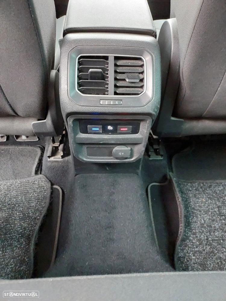 VW Tiguan 2.0 TDI R-Line - 14