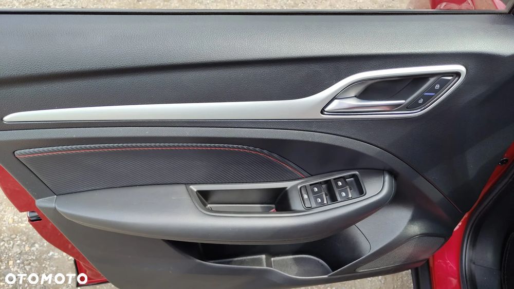 MG ZS ICE 1.5 VTI-tech Luxury - 11