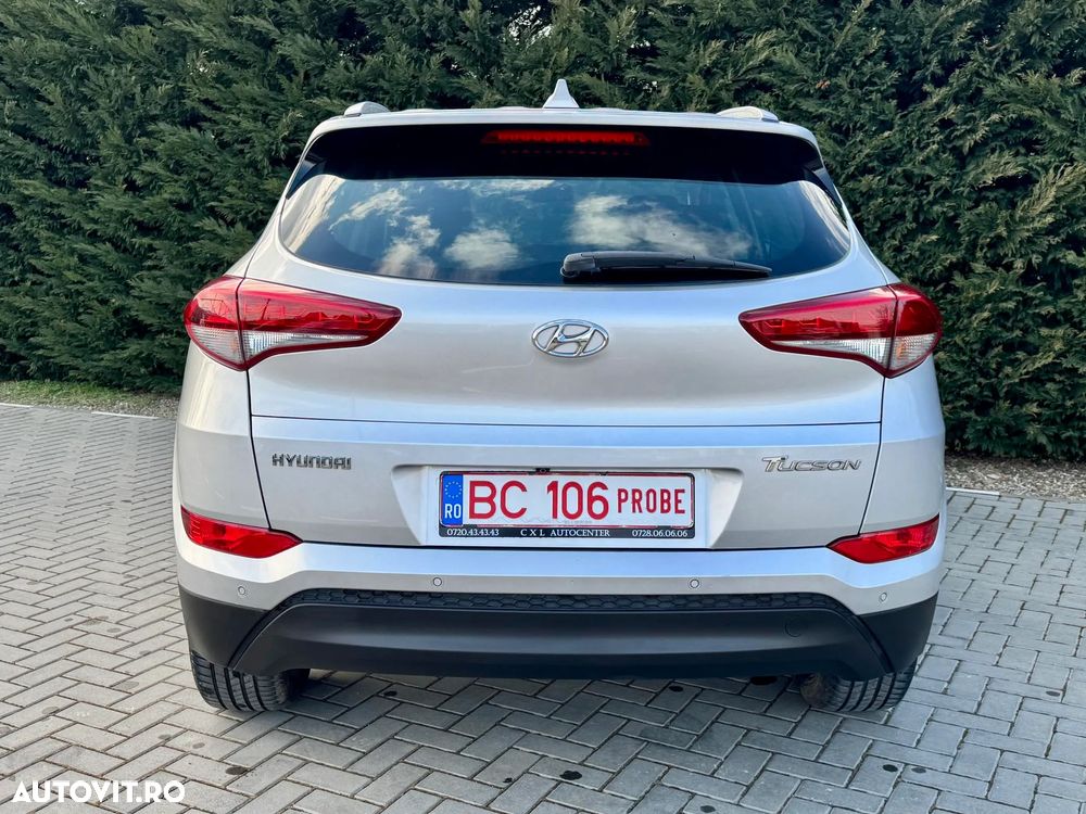 Hyundai Tucson blue 1.7 CRDi 2WD Style - 11