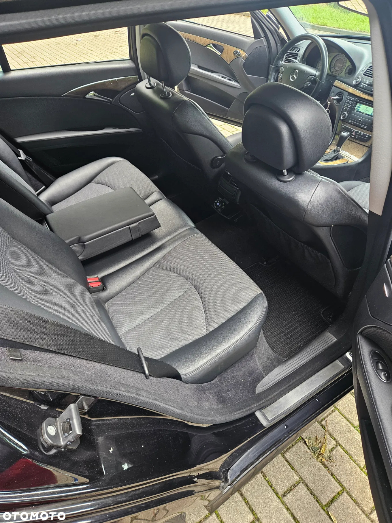 Mercedes-Benz Klasa E 200 T Kompressor Automatik Avantgarde - 10