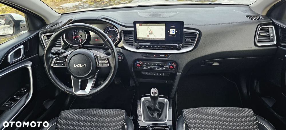Kia Ceed 1.5 T-GDI OPF Platinum Edition - 12