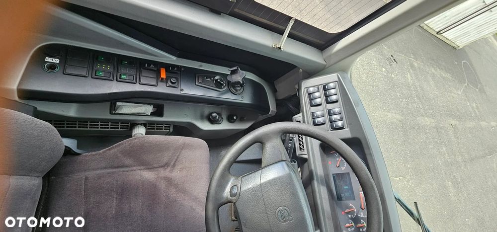 Volvo 8900 - 12
