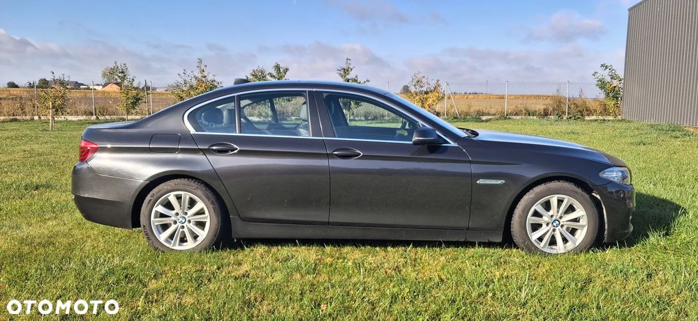 BMW Seria 5 2015 photo 3