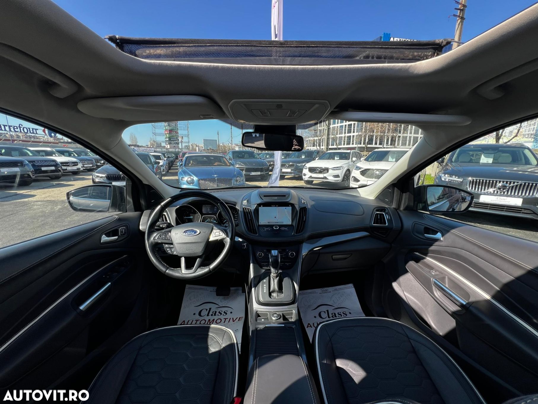 Ford Kuga 2.0 TDCi 4WD Powershift Vignale - 4