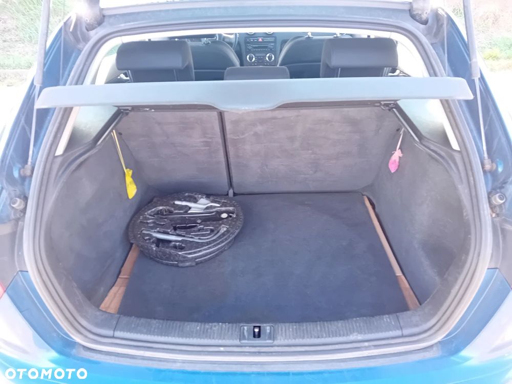 Audi A3 Sportback 1.6 Attraction - 9