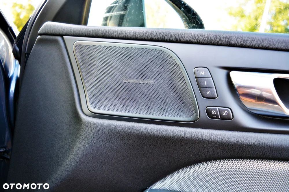 Volvo S60 T6 AWD Geartronic RDesign - 8