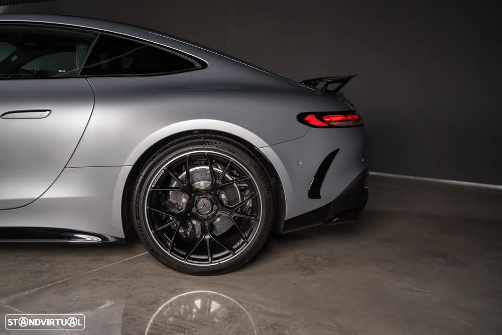 Mercedes-Benz AMG GT 63 PRO 4MATIC+ Speedshift.MCT 9G - 12