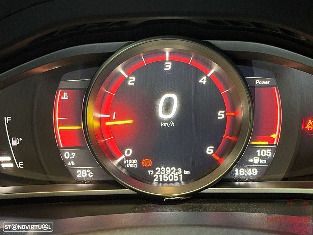 Volvo V40 D2 Black Line - 22