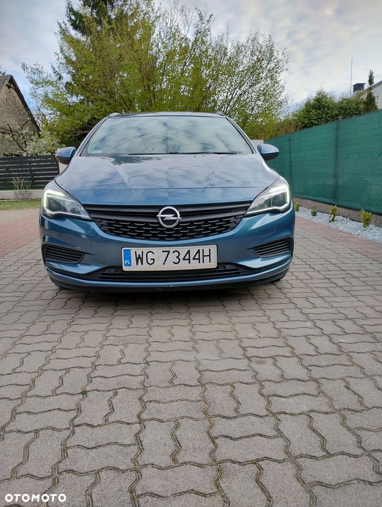 Opel Astra 1.6 CDTI Sport - 10