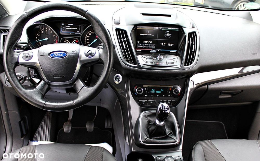 Ford Kuga - 19