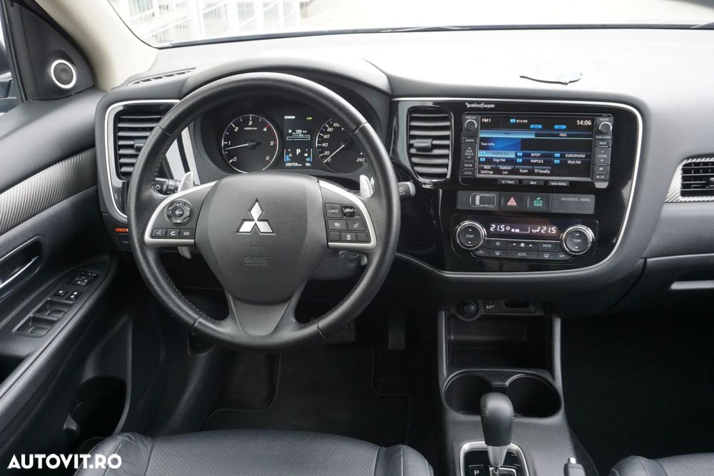 Mitsubishi Outlander 2.2 DI-D 4WD Automatik Instyle - 10