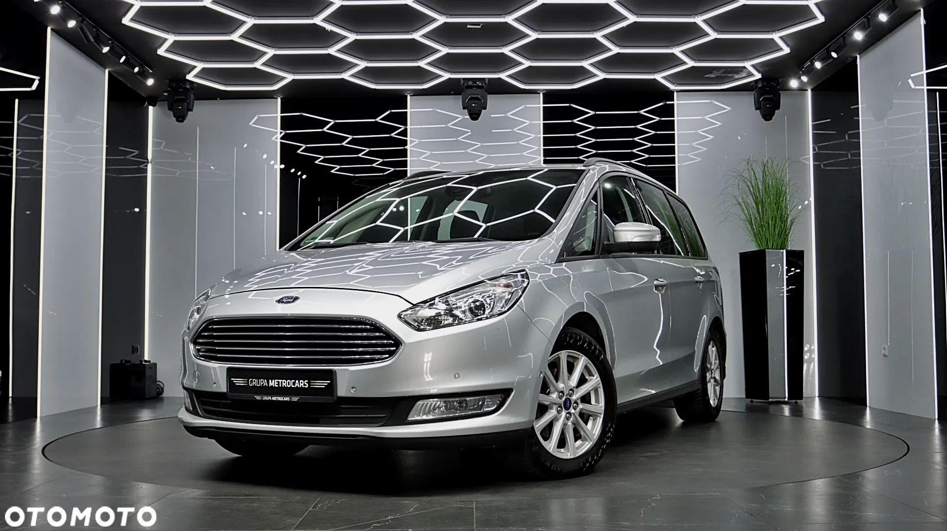 Ford Galaxy - 2