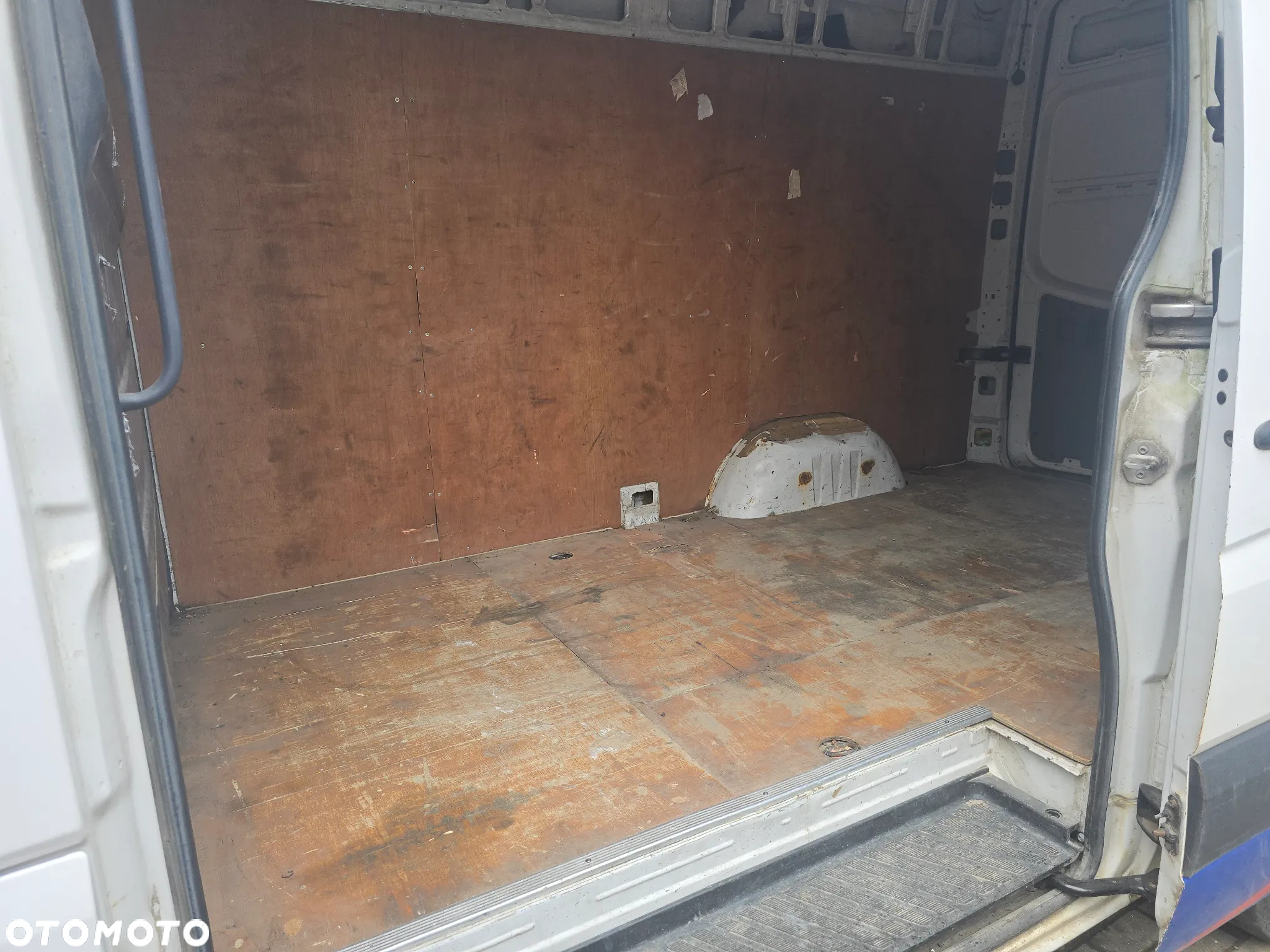 Volkswagen CRAFTER - 9