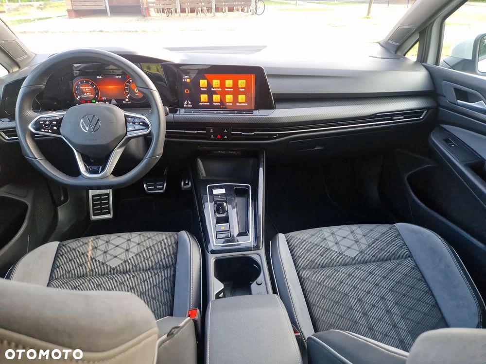 Volkswagen Golf 1.5 eTSI OPF DSG R-Line - 20