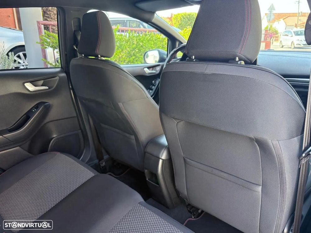 Ford Fiesta 1.0 EcoBoost ST-Line - 39