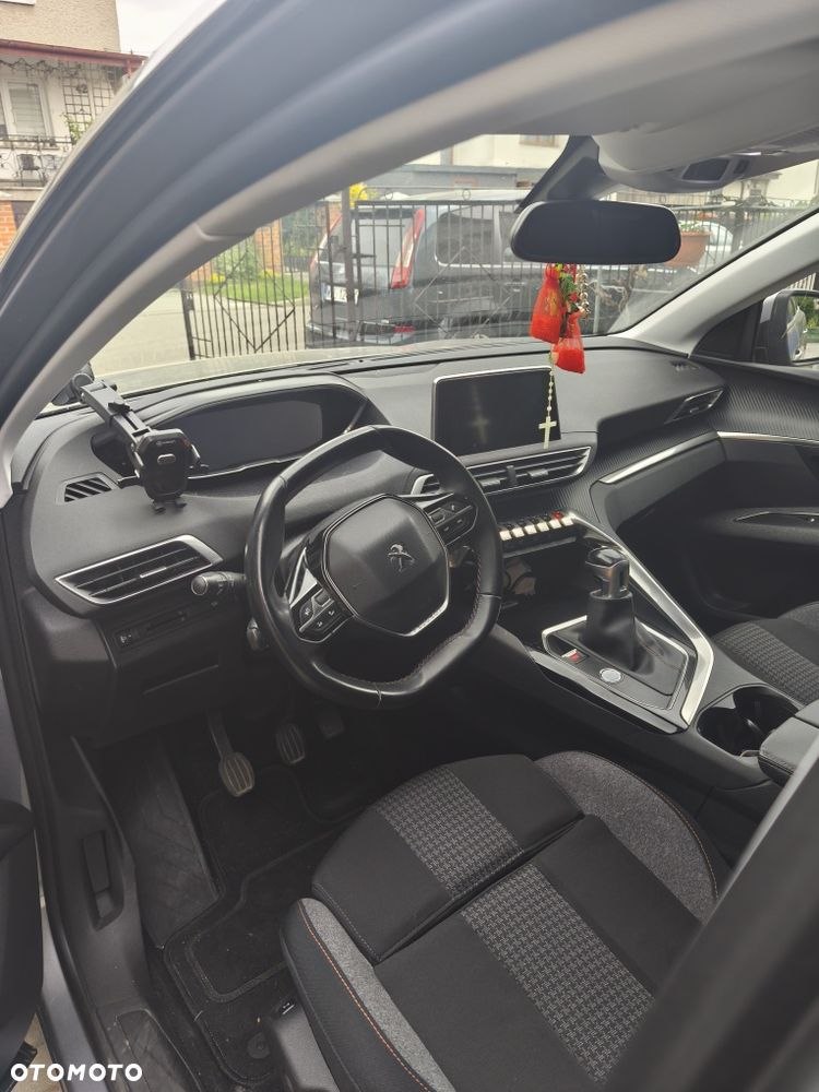 Peugeot 3008 - 5
