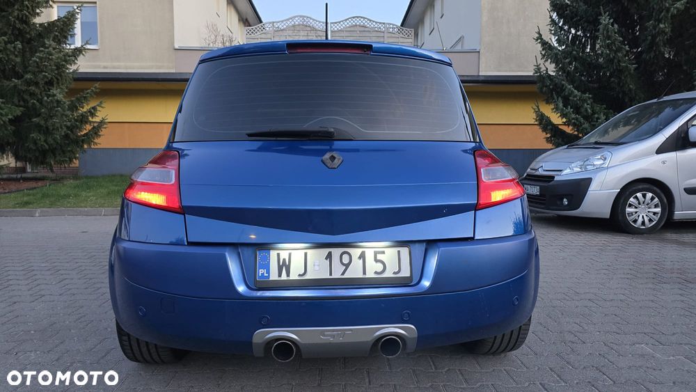 Renault Megane 2.0 dCi Dynamique - 15