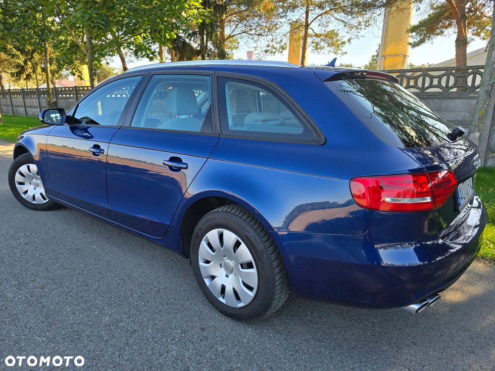 Audi A4 Avant 2014 photo 4