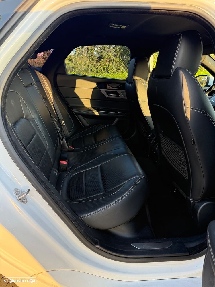 Jaguar XF 20d Aut. R-Sport - 25