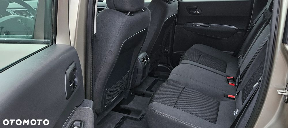 Peugeot 3008 HDi 115 Allure - 8