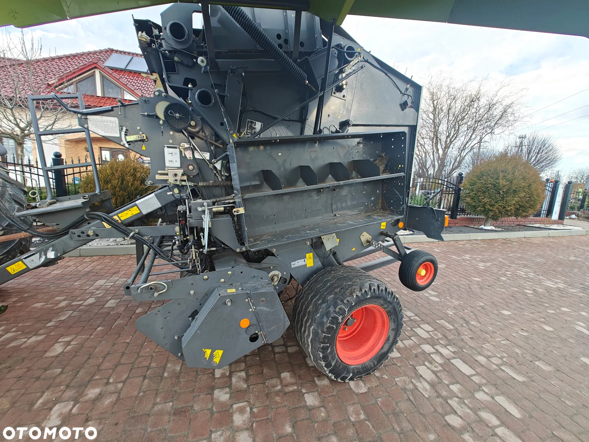 Claas Variant 370, 2009rok - 9