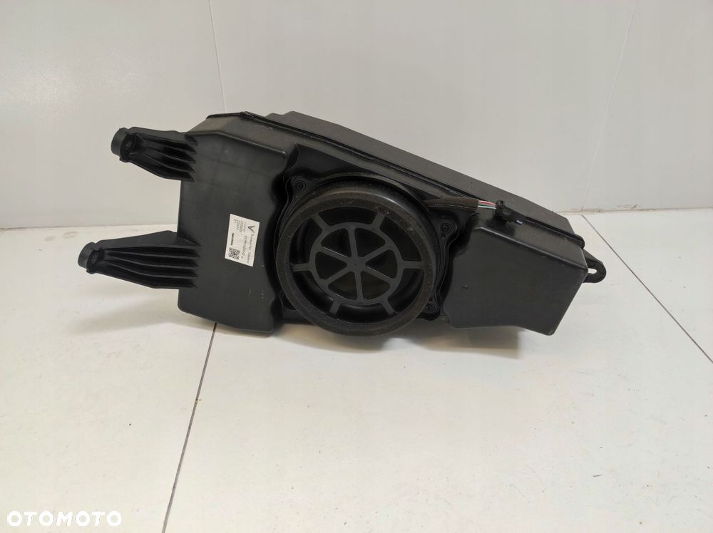 głośnik niskotonowy subwoofer vinfast vf9 - 1