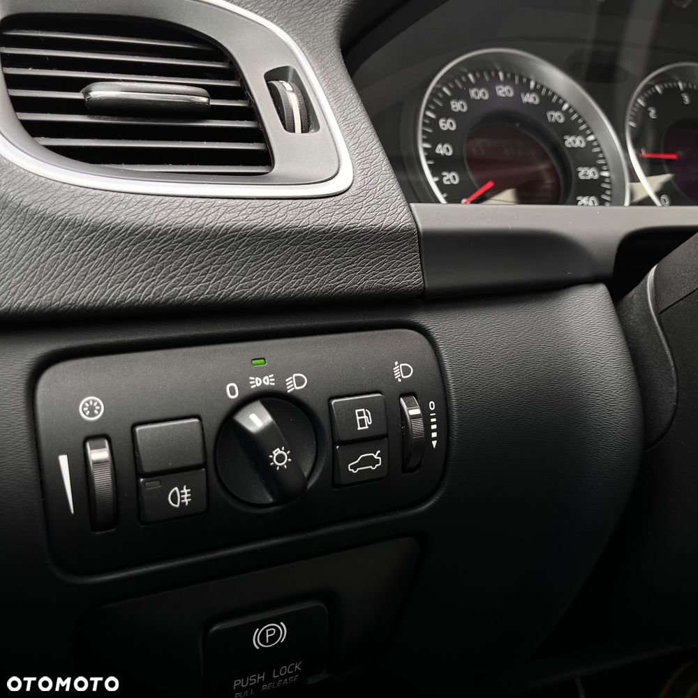 Volvo V60 D2 Kinetic - 21
