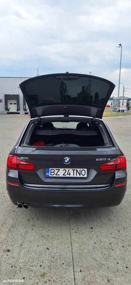 BMW Seria 5 520d Touring Aut. Luxury Line - 8