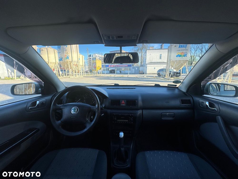 Skoda Octavia 2.0 Ambiente - 15