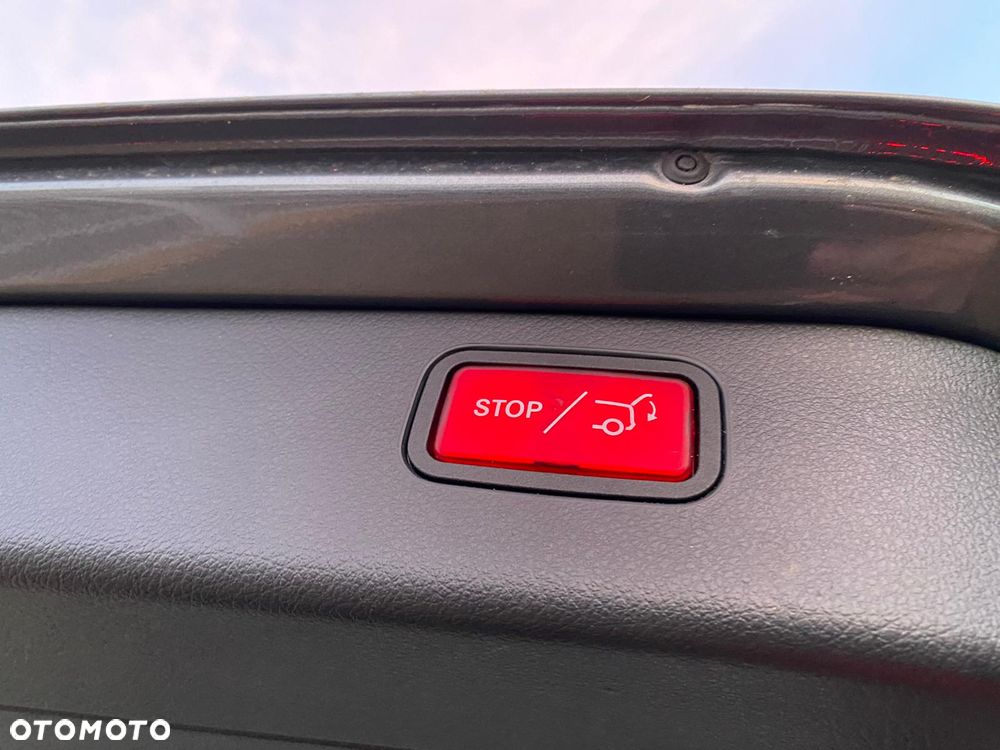 Mercedes-Benz Klasa C ver-180-mhev - 22