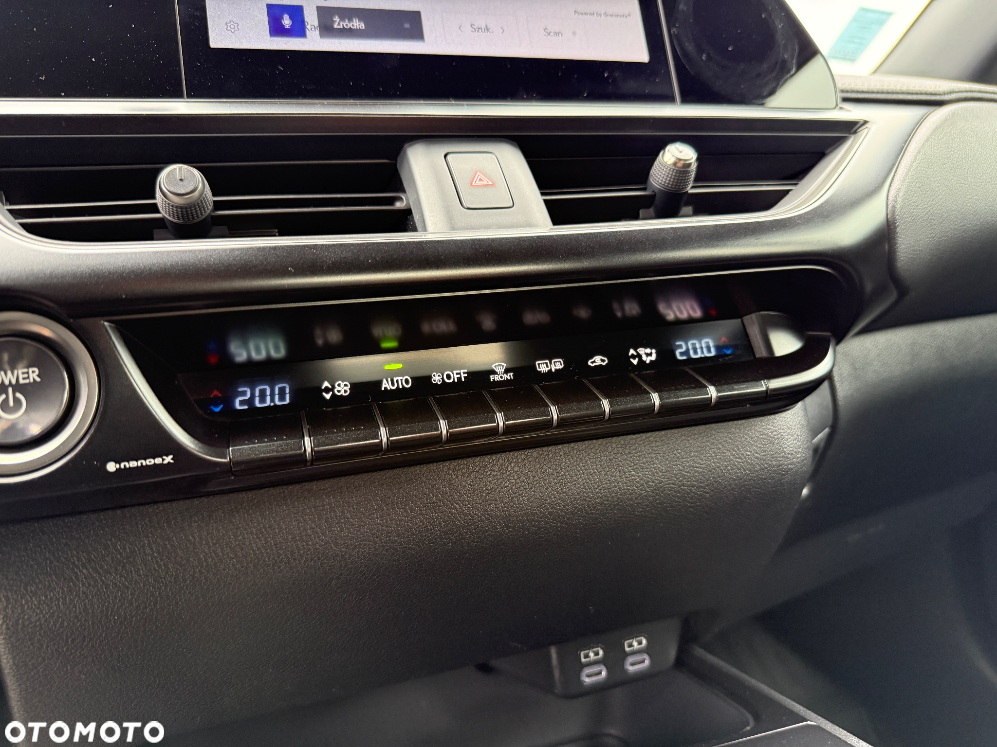Lexus UX 250h GPF Business 2WD - 40