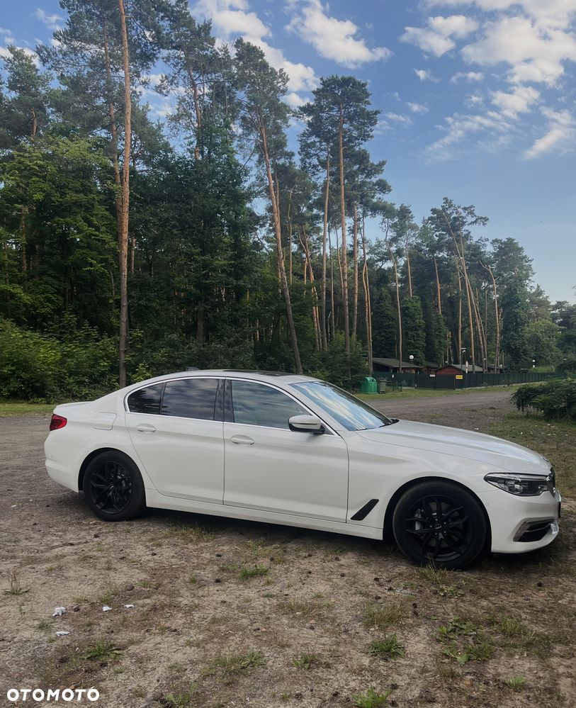 BMW Seria 5 530i xDrive Sport Line - 4