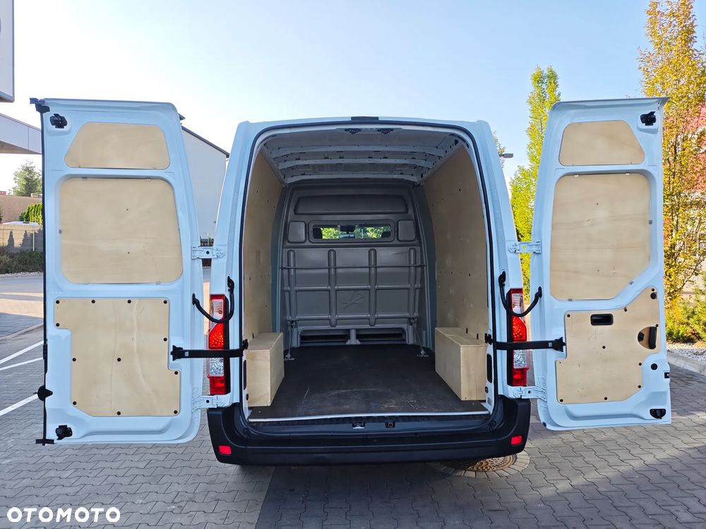 Renault Master Nissan NV400 - 31