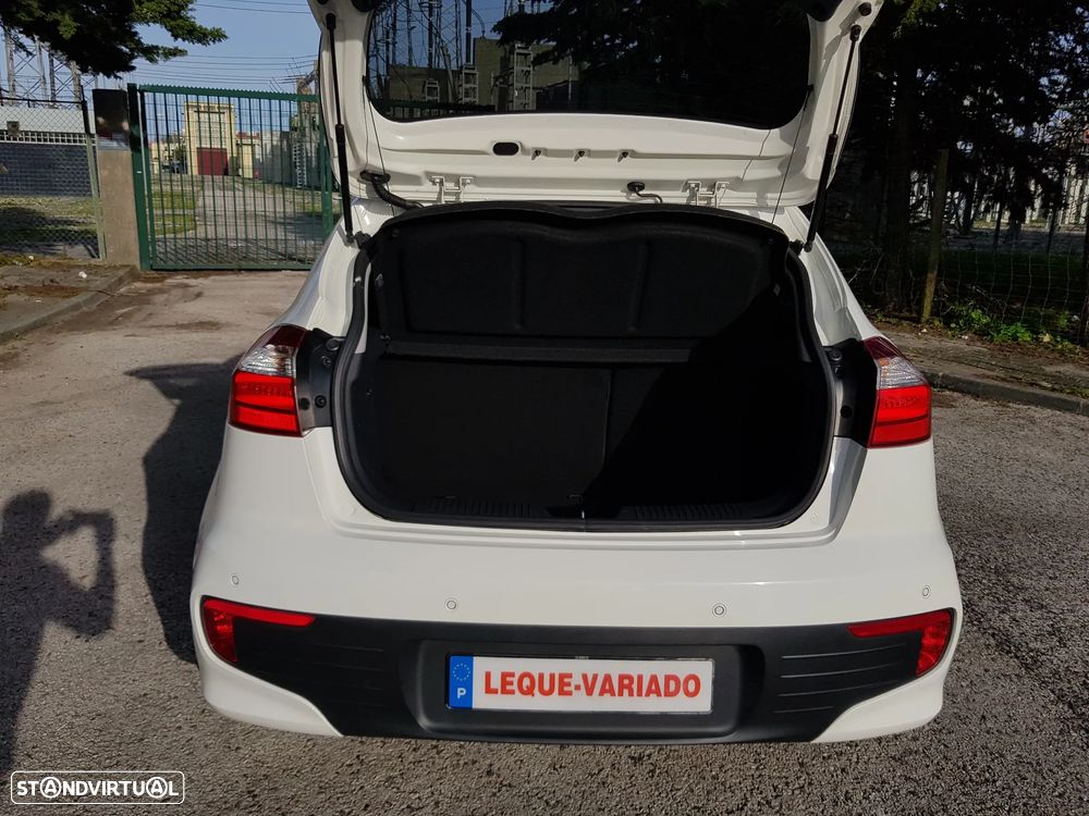Kia Rio 1.1 CRDi TX Prime - 30