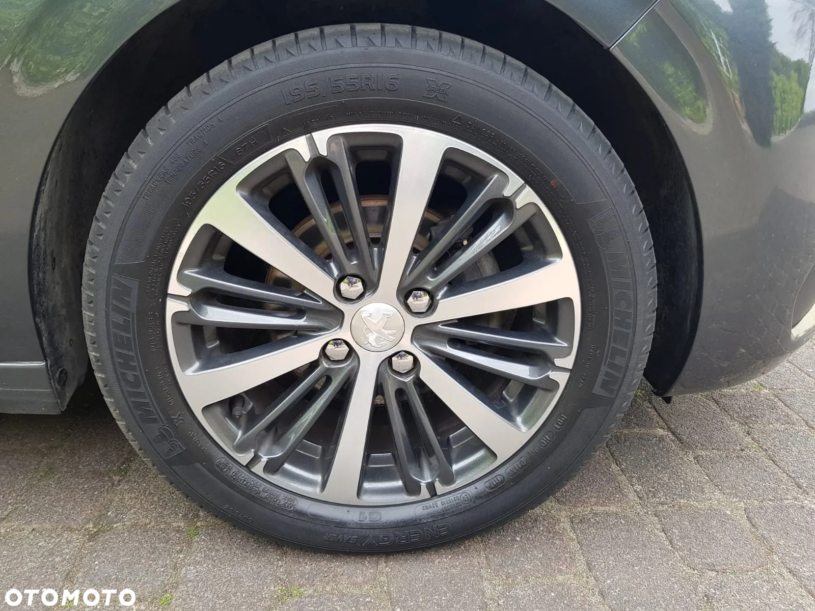 Peugeot 208 1.2 PureTech Allure - 18